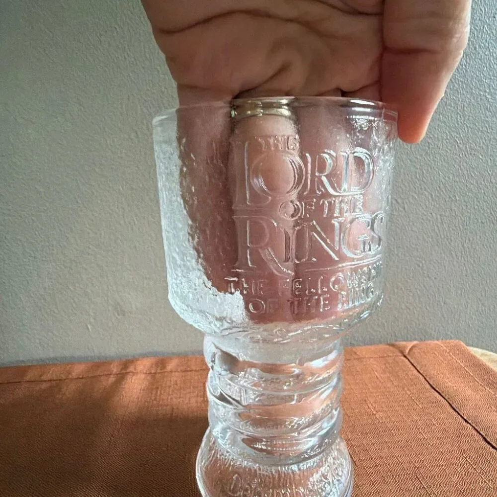Lord of the Rings 2001 Promotional Goblets Arwen Strider Set of 2 New!